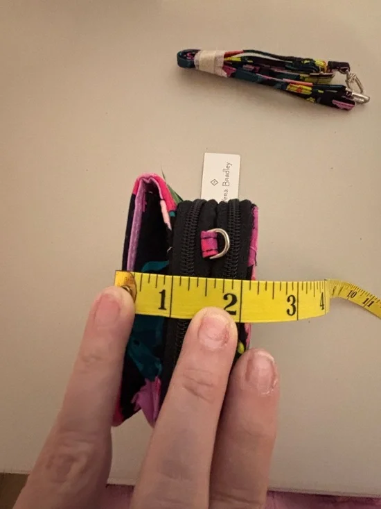 Vera Bradley Floral RFID 3-in-1 Crossbody in Pink and Teal NWT. (Hilo Meadow) - Picture 14 of 16